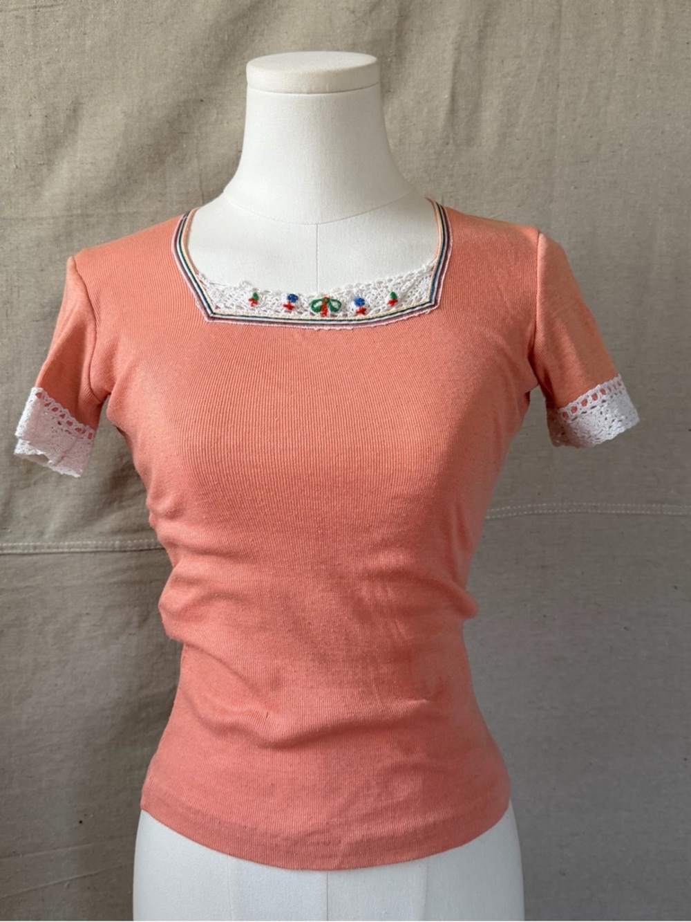 Vintage Peach Short Sleeve Top with Lace Trim